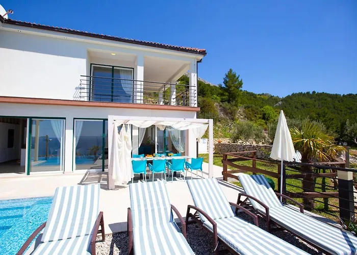 Villa Royal *