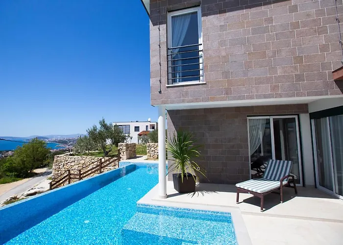 Villa Royal *